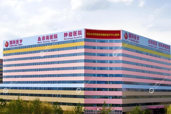 西安隆鼻有名的医生前十名单.jpg