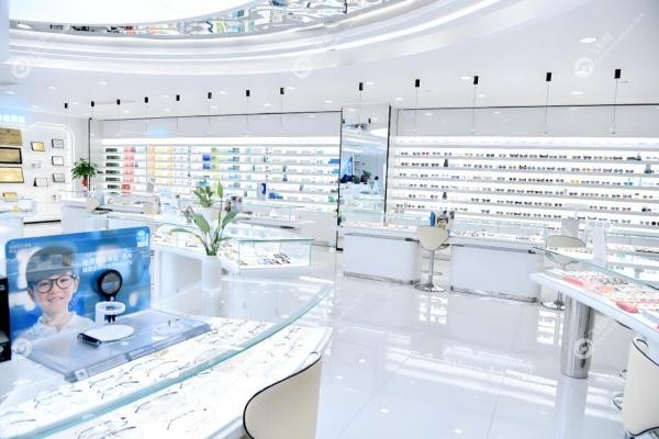 2025重庆爱成眼科医院超全价格表！近视手术9800元起，白内障低至3500元2