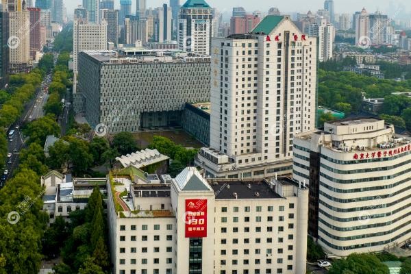 南京鼓楼医院眼科在哪个院区？详细楼层就诊指南+预约挂号全攻略！3