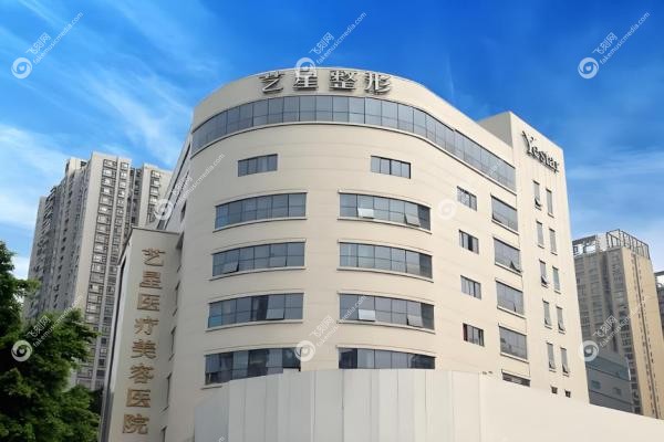 重庆艺星吴继东医生隆胸怎么样?9秒假体植入术,出血少/恢 复快,效 果案  例说话!3 重庆艺星吴继东医生隆胸怎么样?9秒假体植入术,出血少/恢 复快,效 果案  例说话!3