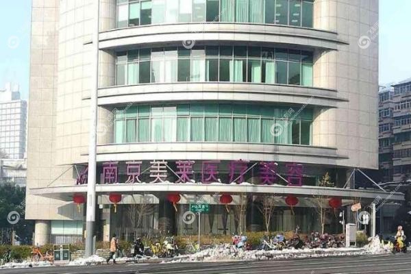 南京李国伟医生面部吸脂亲测！专 利技术恢 复快，价格竟这么实在！2