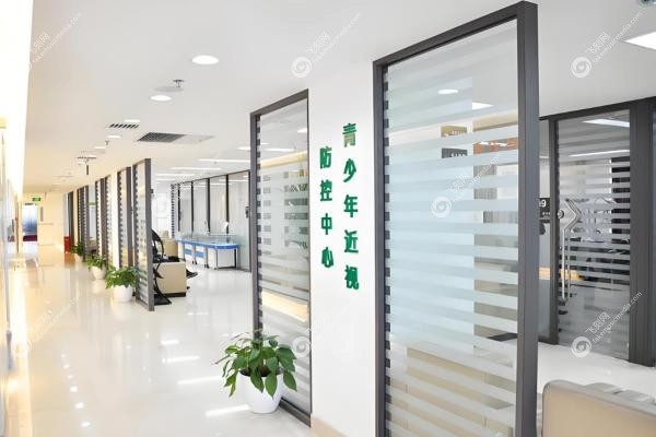 北京茗视光眼科医院周跃华医生1