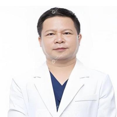李雯