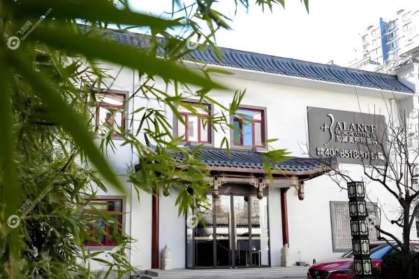 穆宝安拉皮手术做得怎么样?拉皮经验超40年技术优,手术效 果能维持5 - 8年呢!2 穆宝安拉皮手术做得怎么样?拉皮经验超40年技术优,手术效 果能维持5 - 8年呢!2