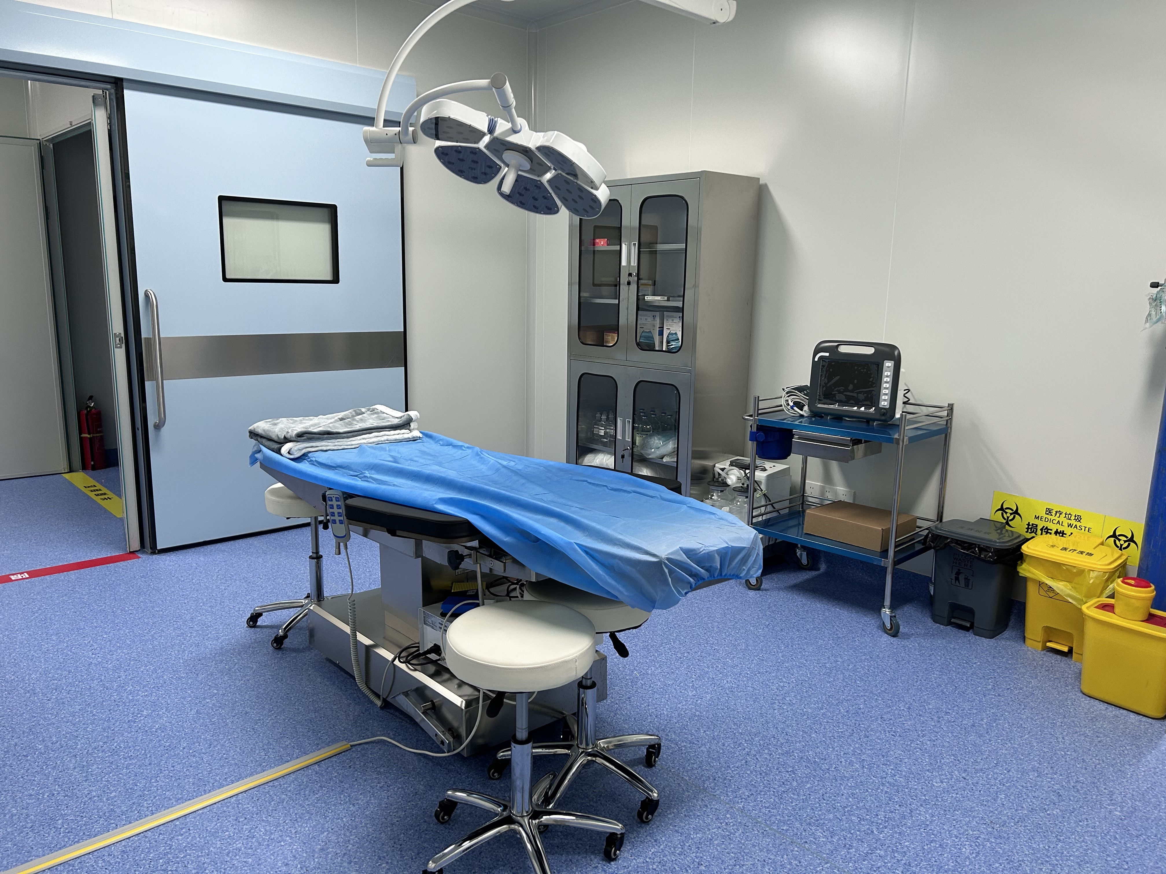 何锦泉在哪个私立医院？沪申医院是其执业地，探究何锦泉医生正颌效果令人满意